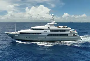 mucho mas yacht for sale