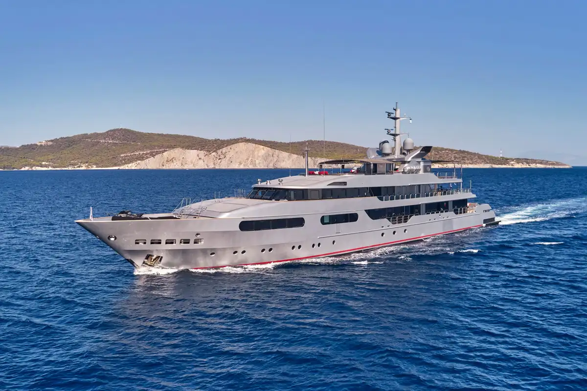 magna grecia yacht price